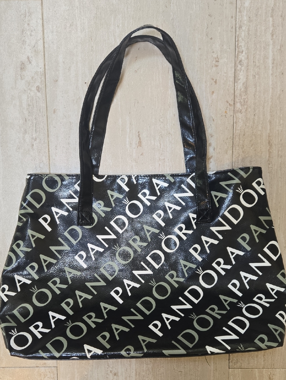 Pandora Limited Edition Deluxe Signature Black Zipper Tote Bag